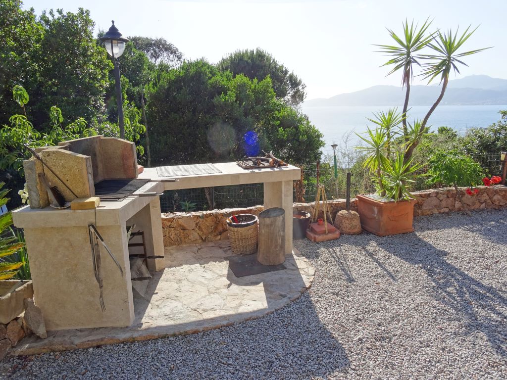  06-t3r-corsica-porticcio-barbecue