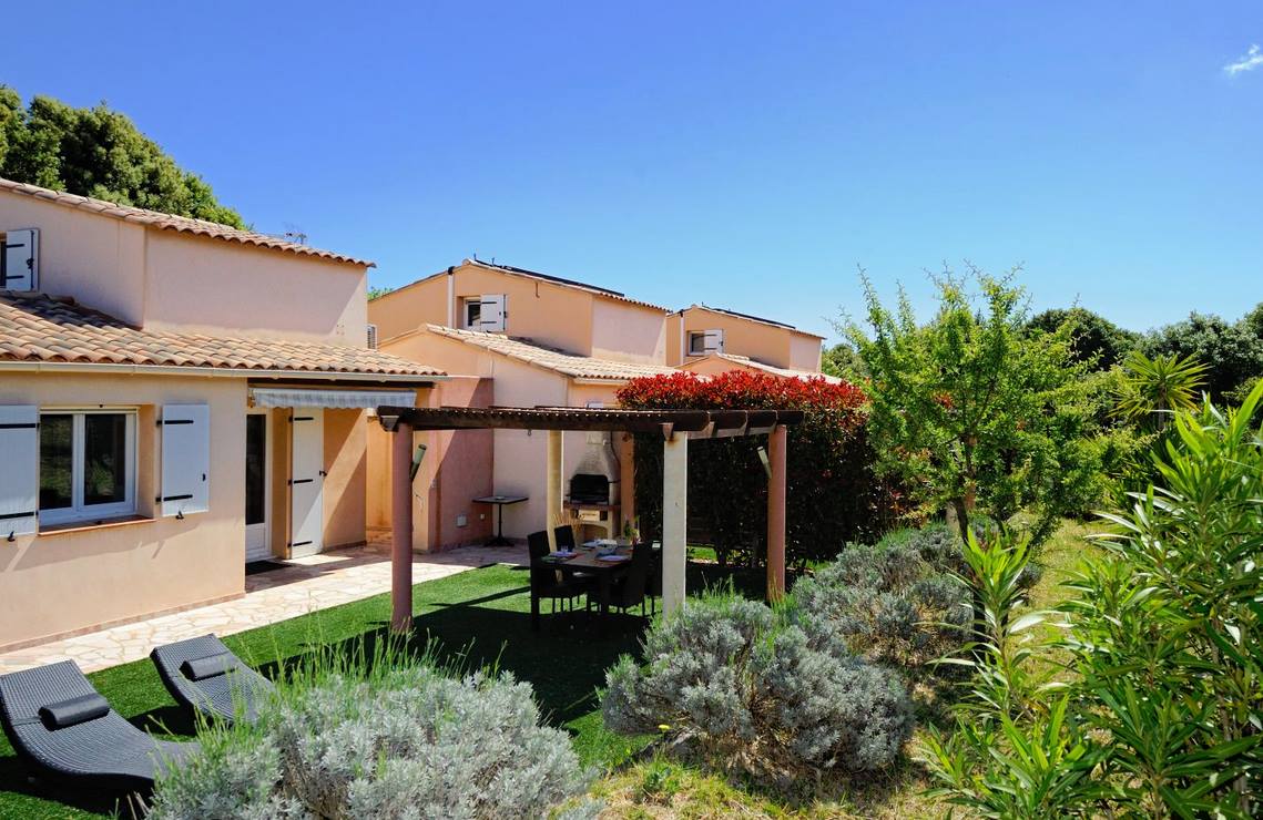 Bonifacio_residence_location_chambre_canava