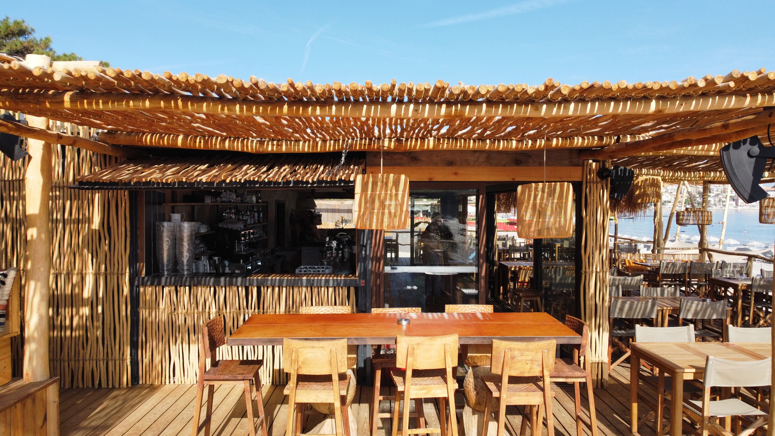  licorne restaurant sur la plage de Calvi