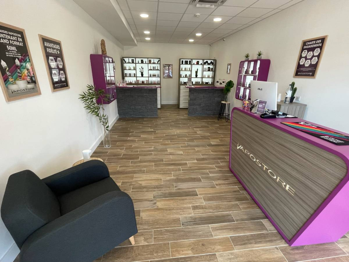  VAPOSTORE