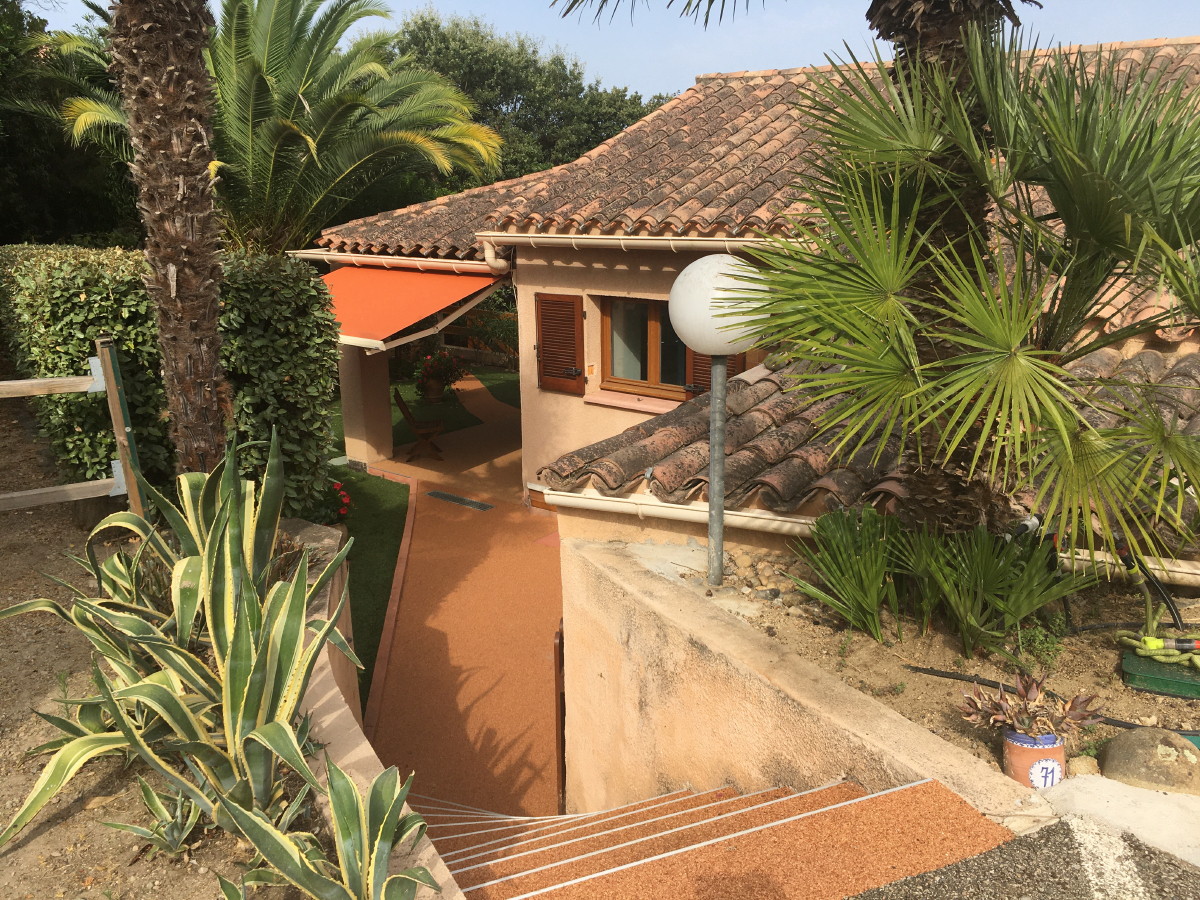  2.L'entrée_1