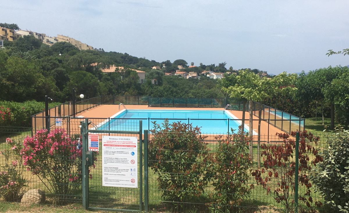  20.La piscine _1