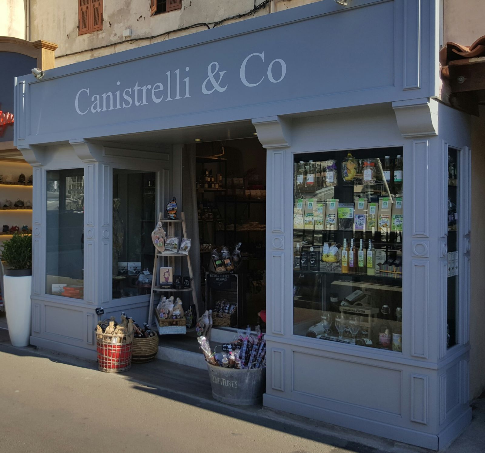  bonifacio_epicerie_canistrelli and co_port_devanture