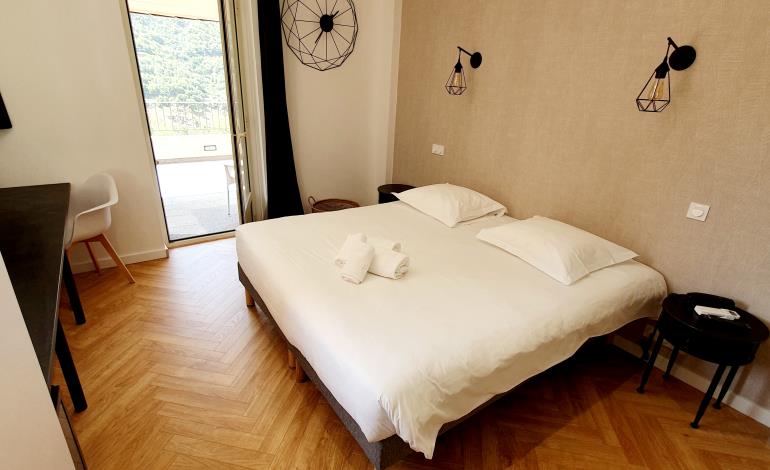 Chambre PREMIUM terrasse hotel Bella vista Porto OTA Corse F.Colonna