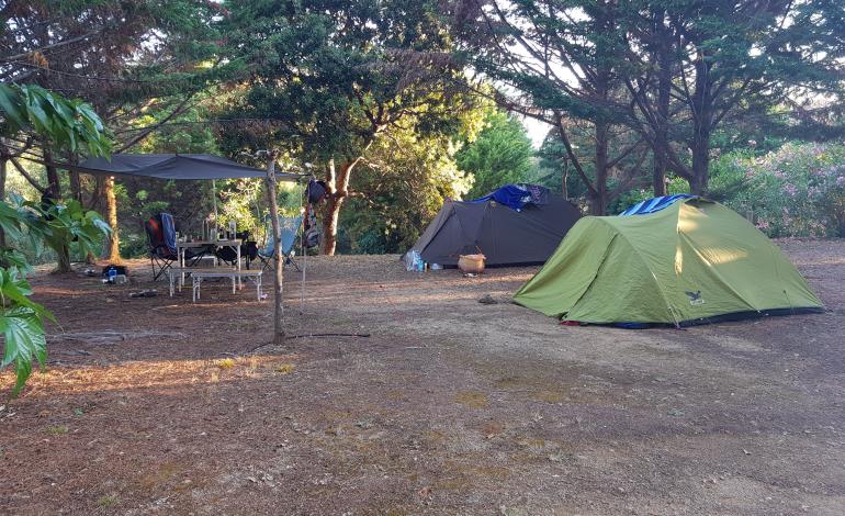 Emplacement tente Camping Les Couchants