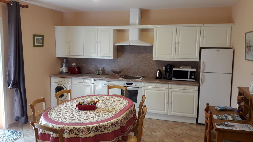  Villa ROSSA salle a manger cuisine equipee