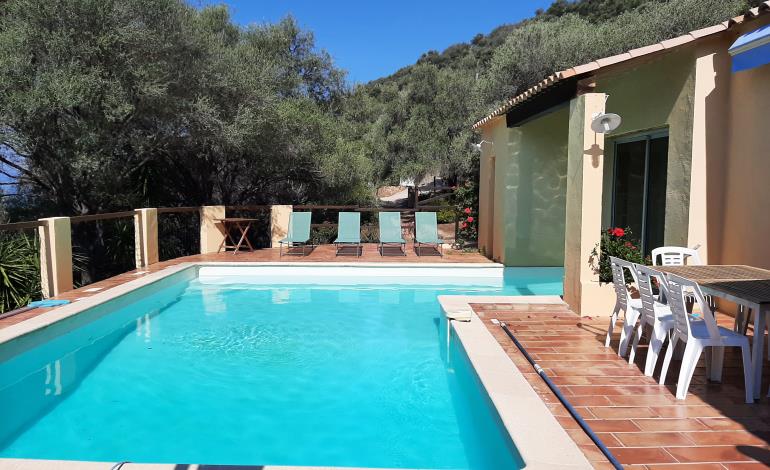 piscine Le Parquier Catherine