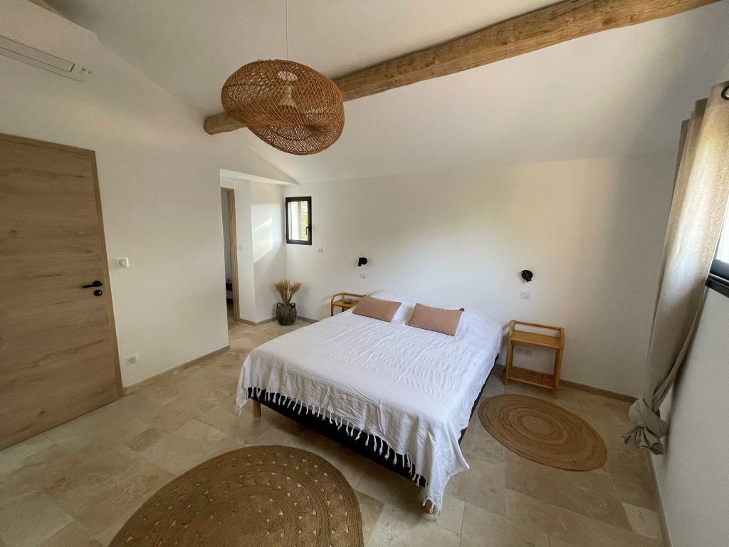  202308--Chambre-Haut-1