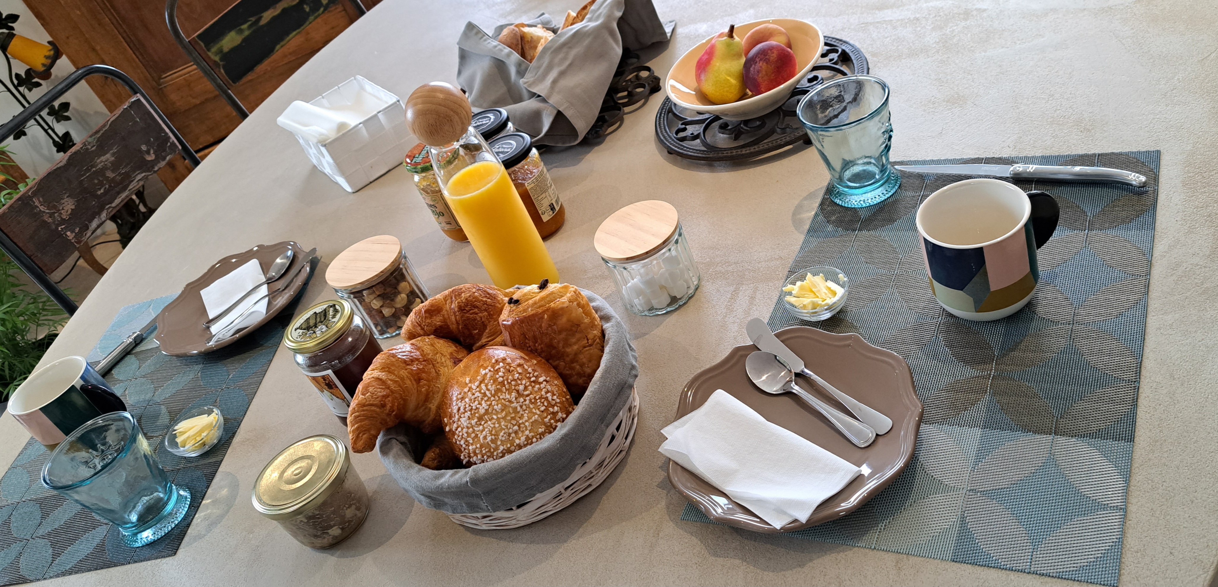  Le petit déjeuner dans la maison