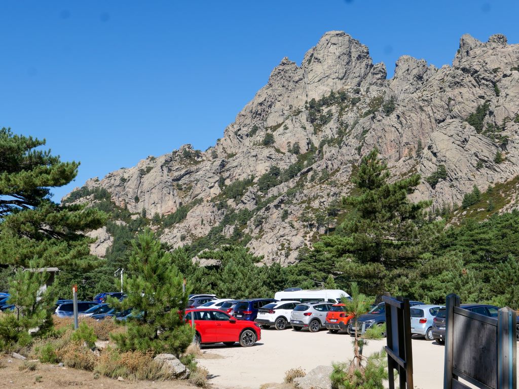  2024-08-22-GG-Bavella-parking-Ete-2