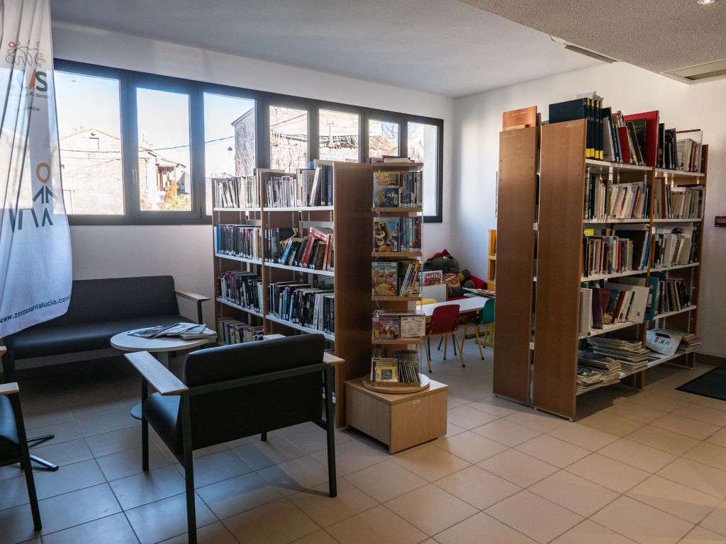  2025-01-17-GG-Zonza-bibliotheque---3-