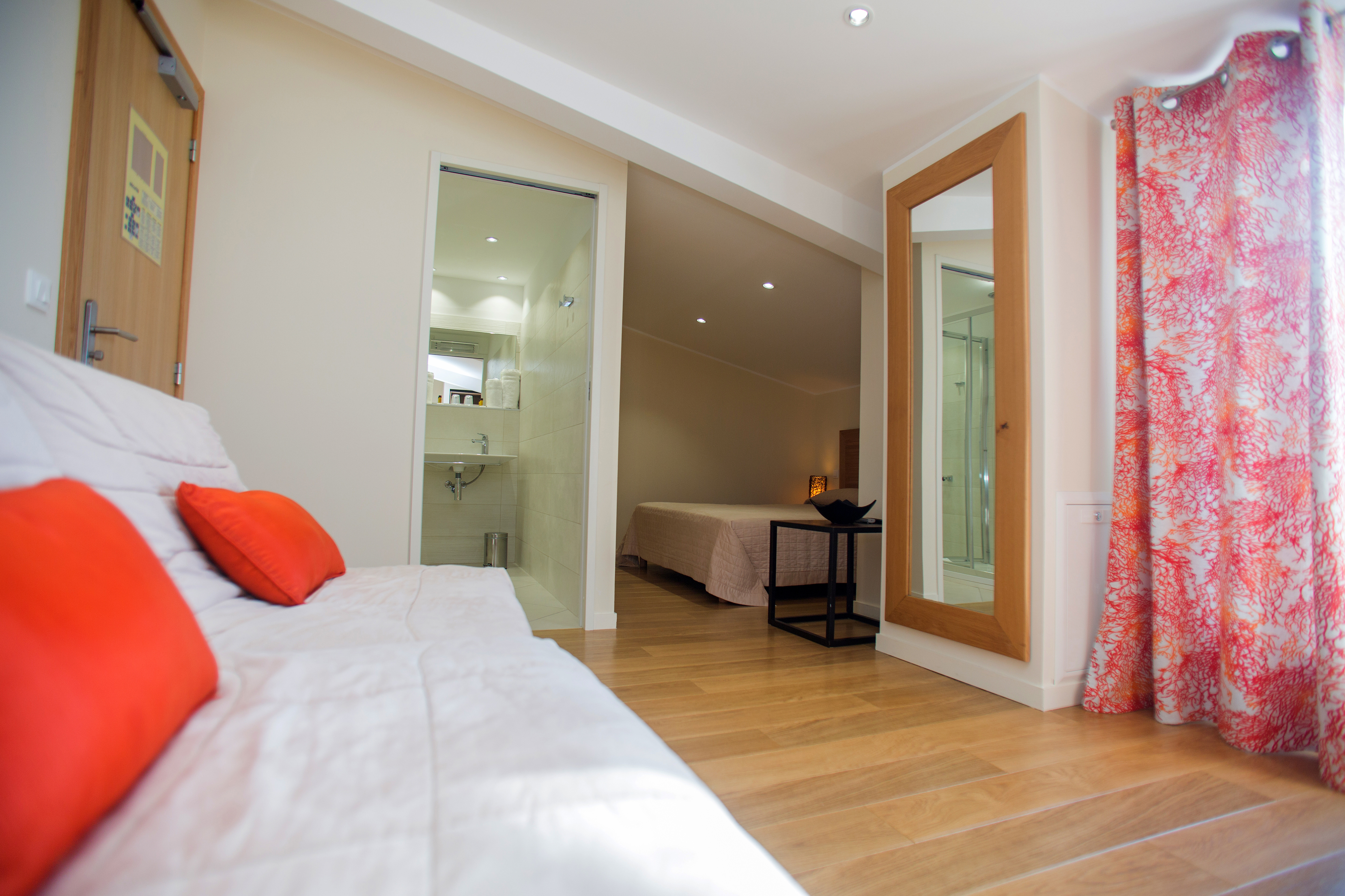 hôtel 3 étoiles à 5 minutes de Calvi