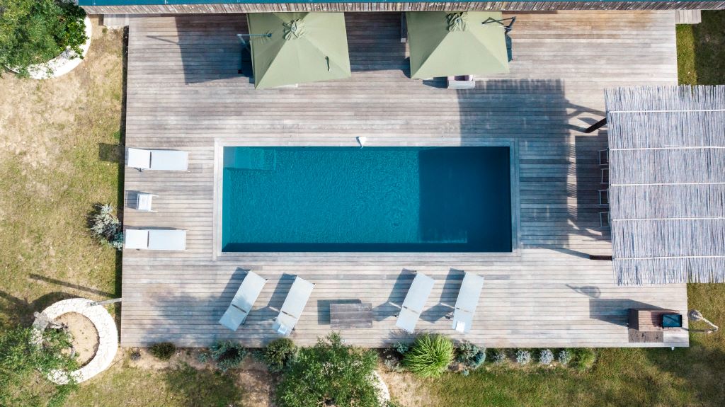  PISCINE ET TERRASSE