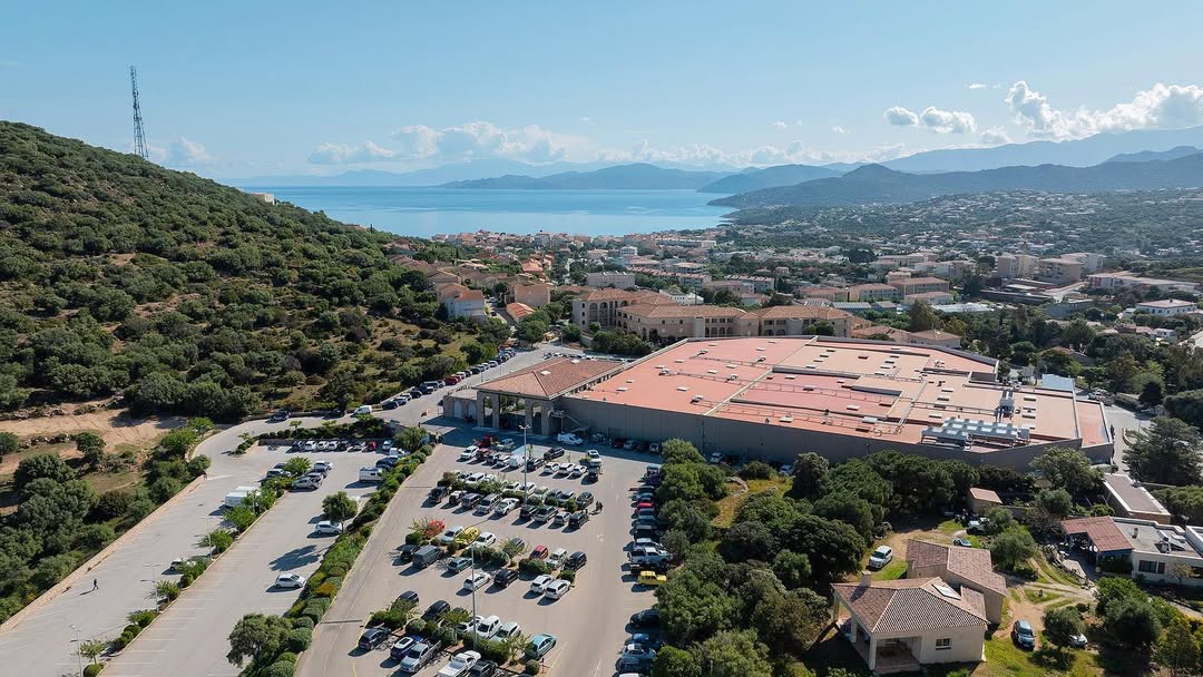  Magasin Leclerc L'Ile-Rousse