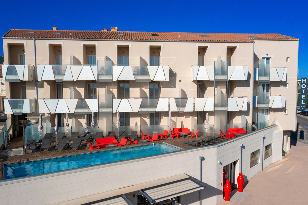  le Méditerranée, hôtel 3 étoiles à Calvi