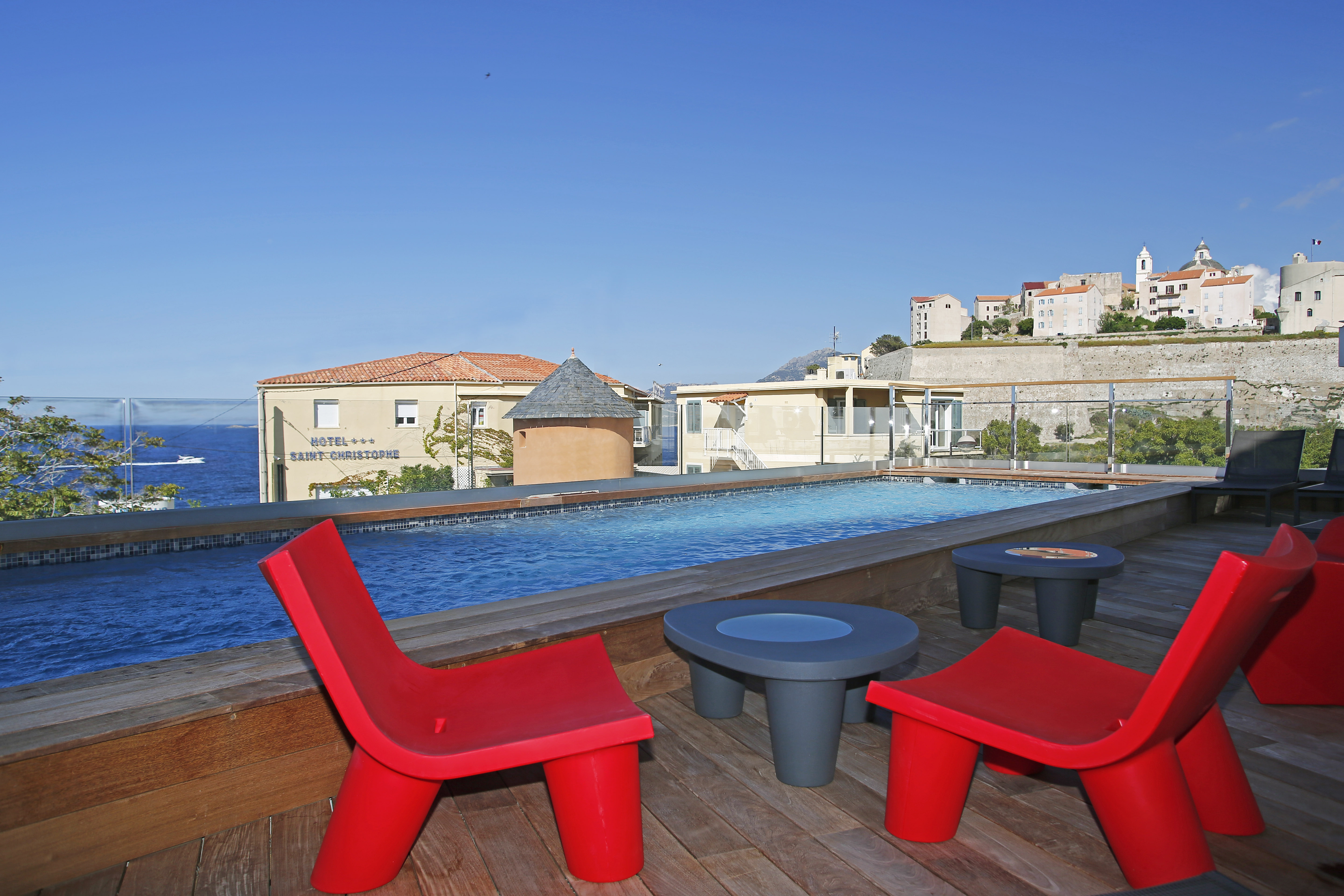  le Méditerranée, hôtel 3 étoiles à Calvi