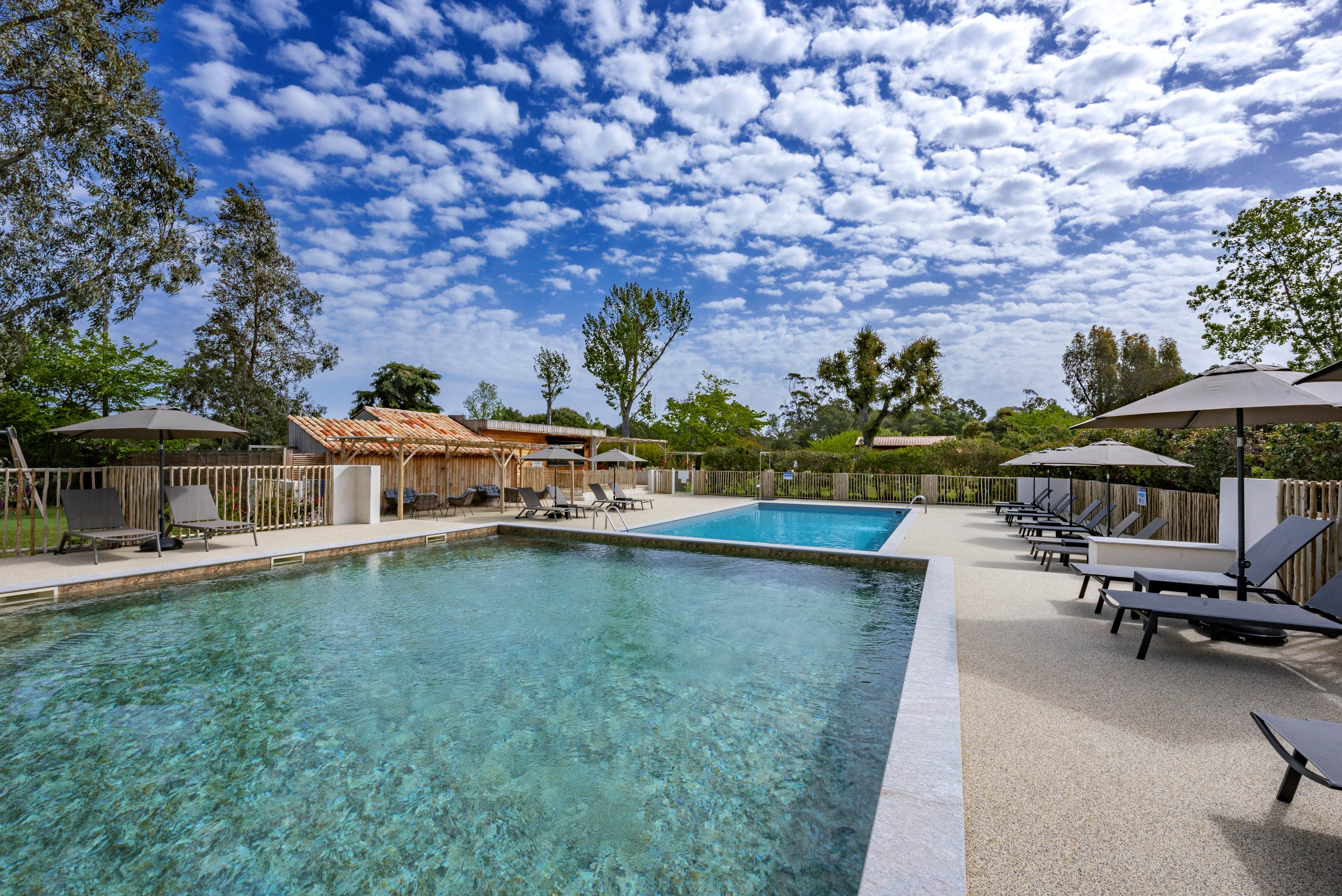  2 piscines camping loso