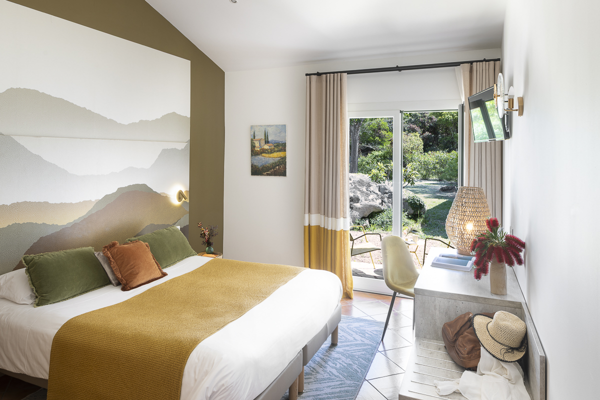  Chambre supérieure en rez-de-jardin