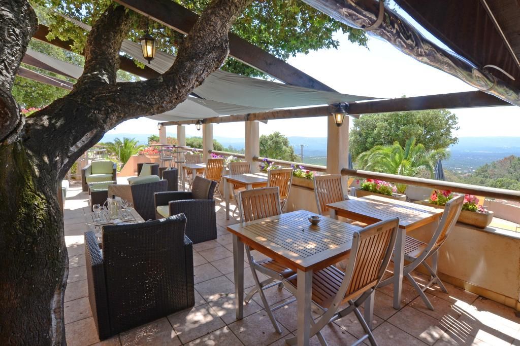  Hôtel Bungalows du Maquis