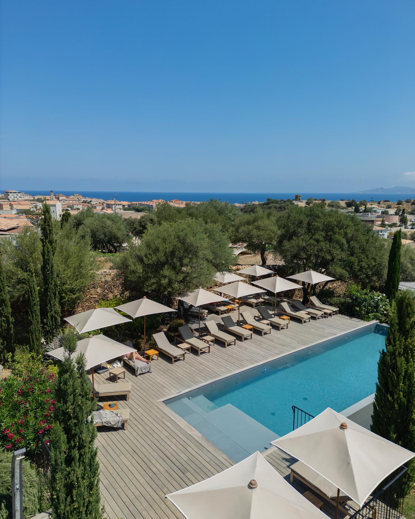  Piscine de l'Hôtel Restaurant Villa Joséphine