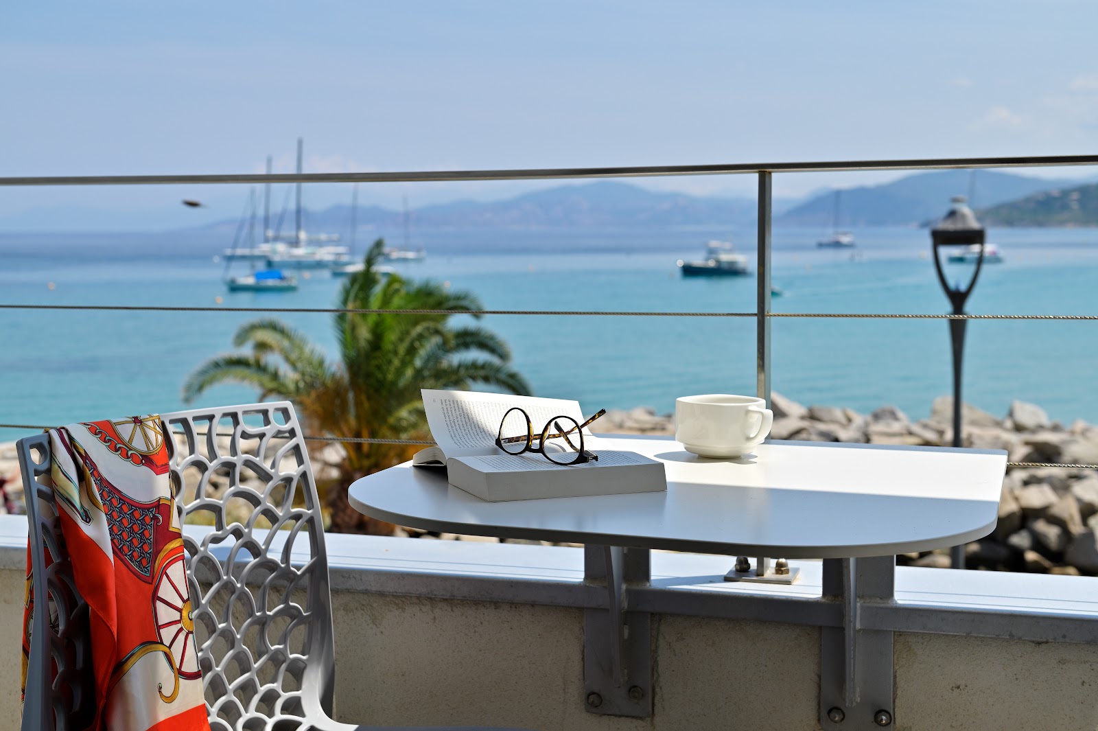  Bar Lounge restaurant