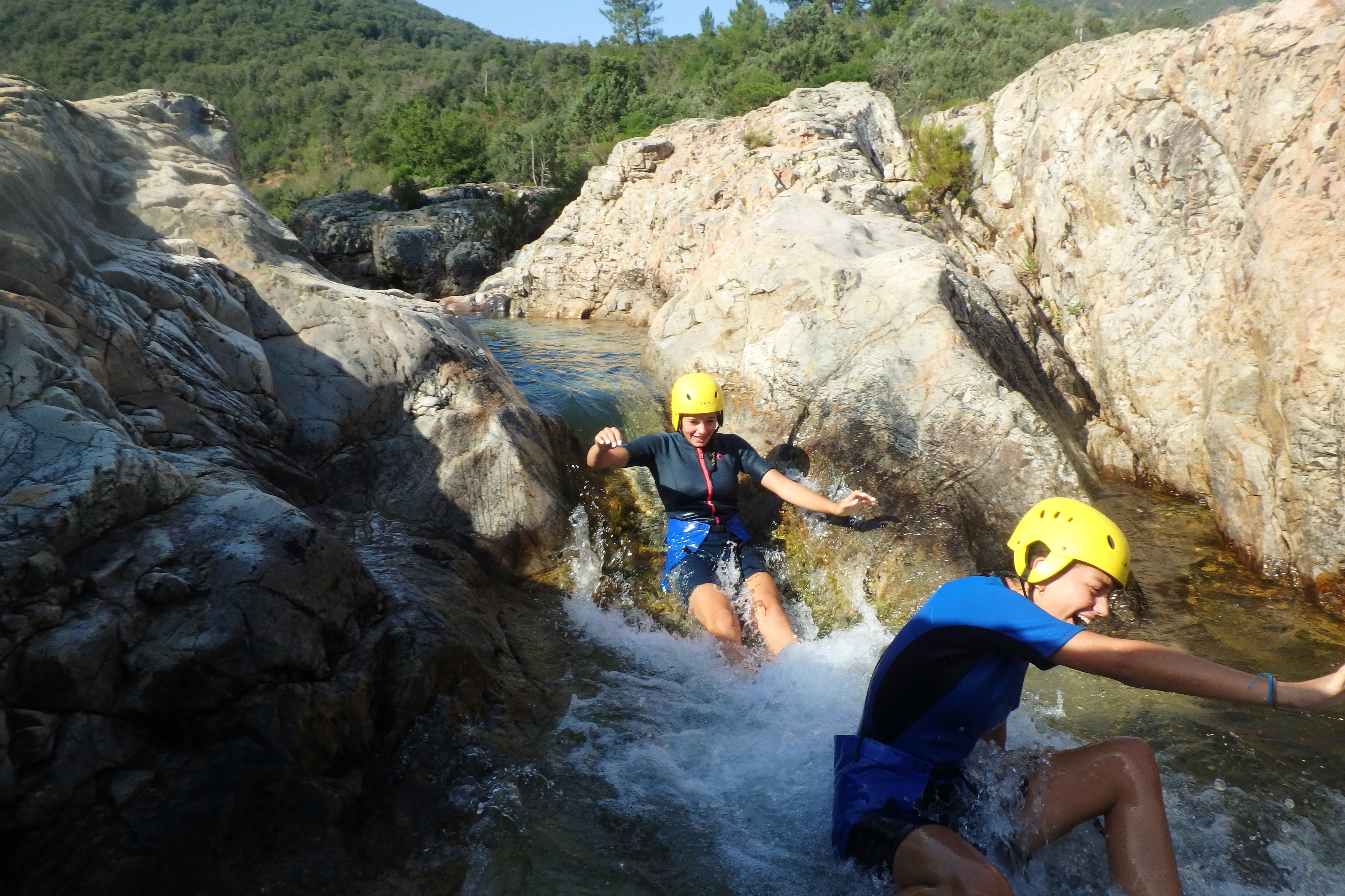  Canyoning