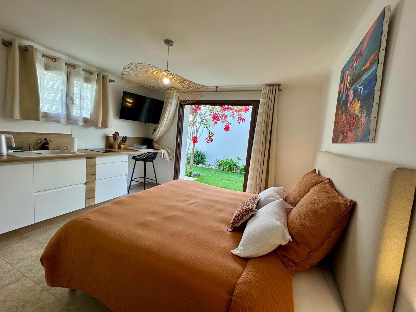  62c1afef-d410-4d44-b6b5-ff530be461b6 (1)