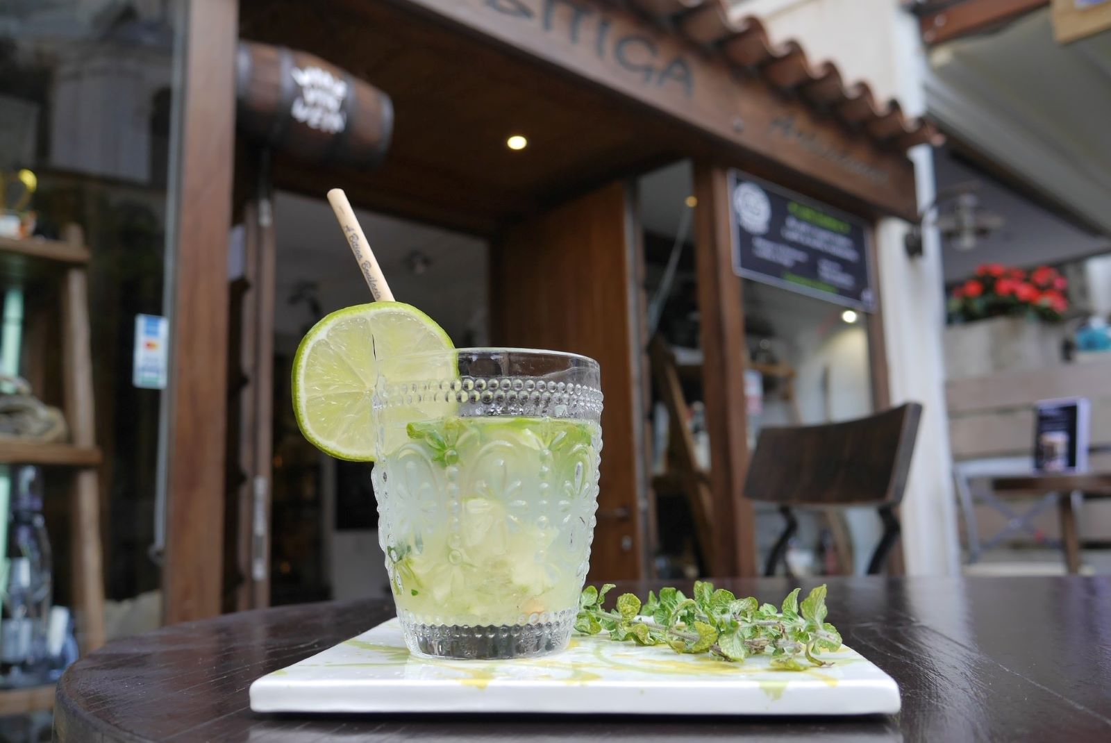  bonifacio_epicerie_terroir_corse_a bitiga_terrasse_mojito