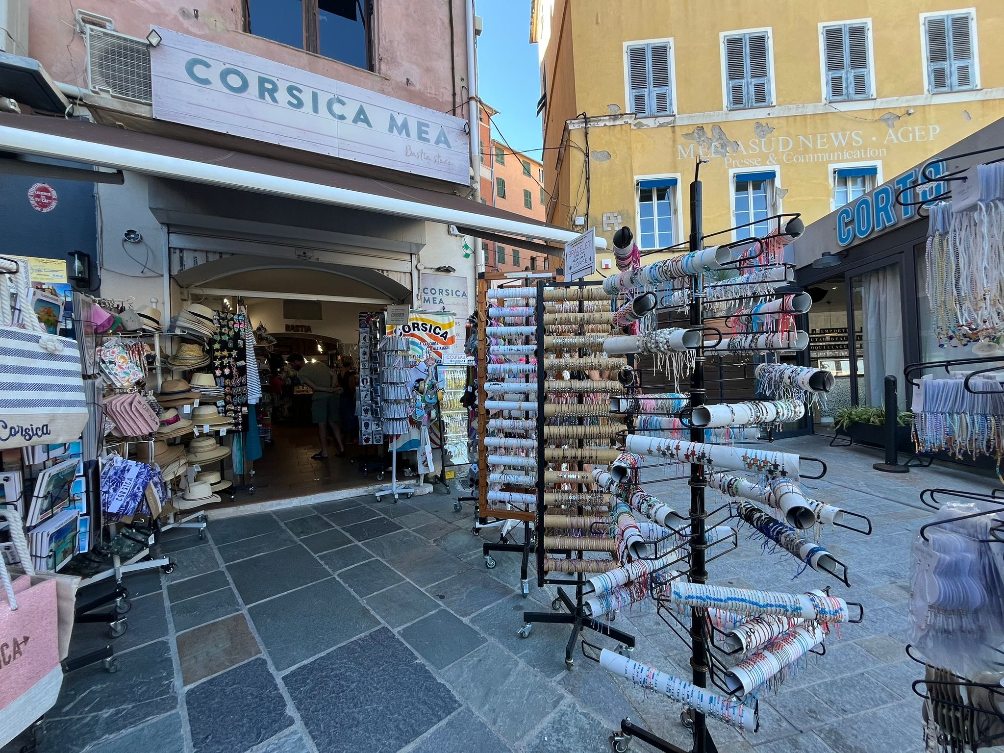  6d9a809f-b3db-40b6-9b5e-64afbcf18883