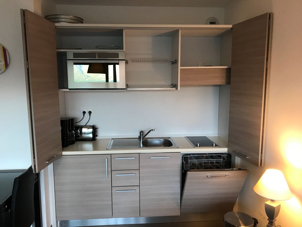  Cuisine kitchinette intégrée