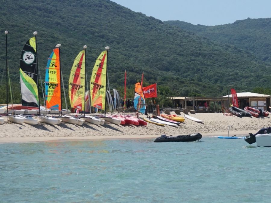  AQUALOISIRS-CENTRE-NAUTIQUE-25-3