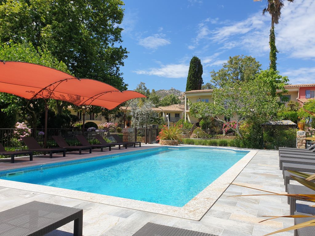  Accroche-Residence-Le-Home