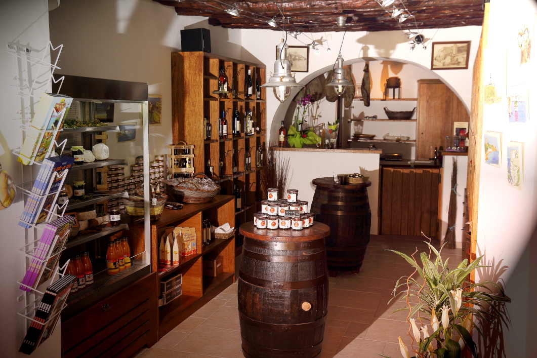  Bitiga-boutique-bonifacio-corse