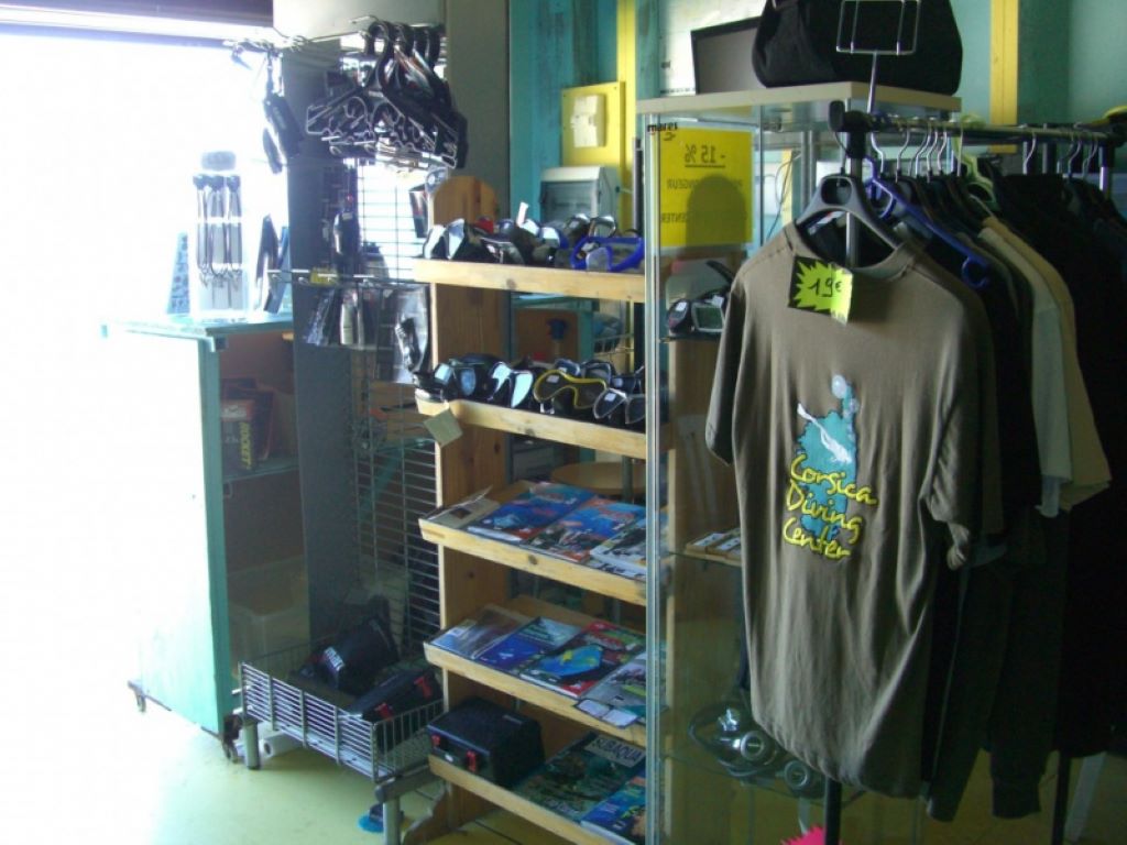  CORSICA-DIVING-CENTER-2-3
