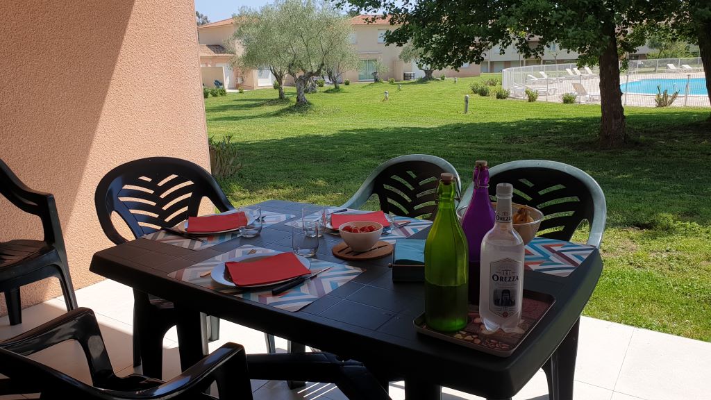  La terrasse ombragée