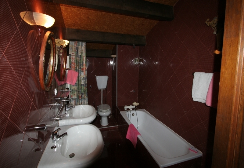  Salle de Bains de la chambre 