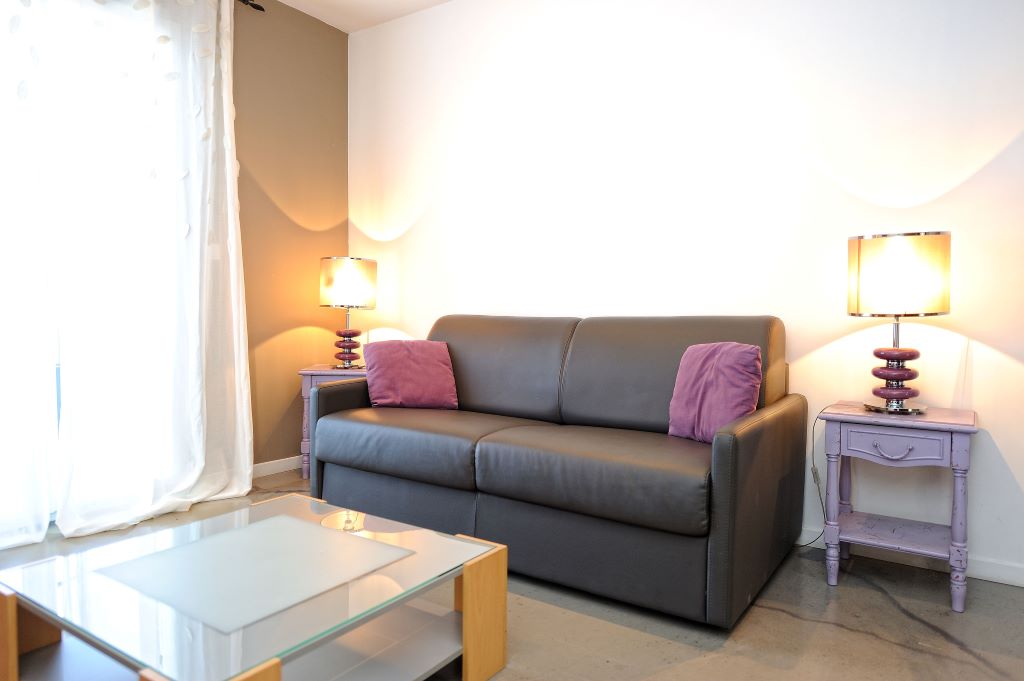  Salon