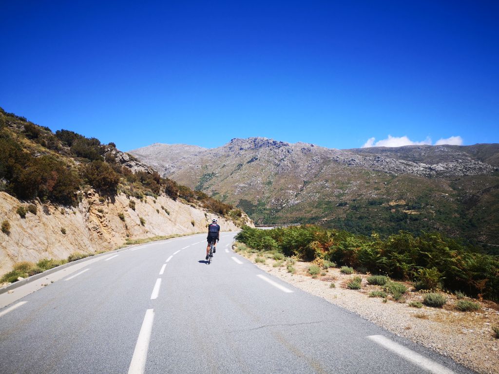  Descente du Col de la Vaccia ©ATC Olivier Leonetti