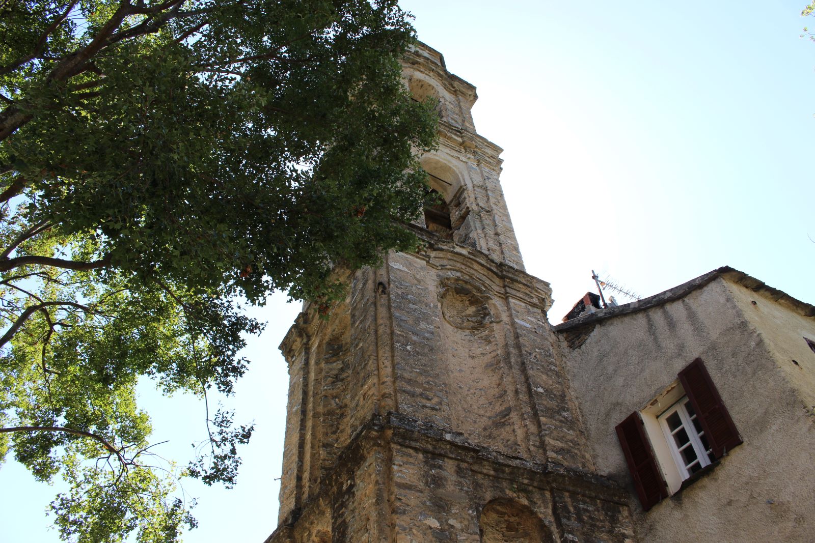  Eglise Saint-Laurent d'Ampriani