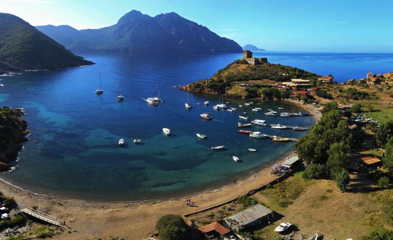 GIROLATA © S. Aude - Balloïde pour www.OUESTCORSICA.COM ©S.Aude BAlloid pour Ouest Crsica