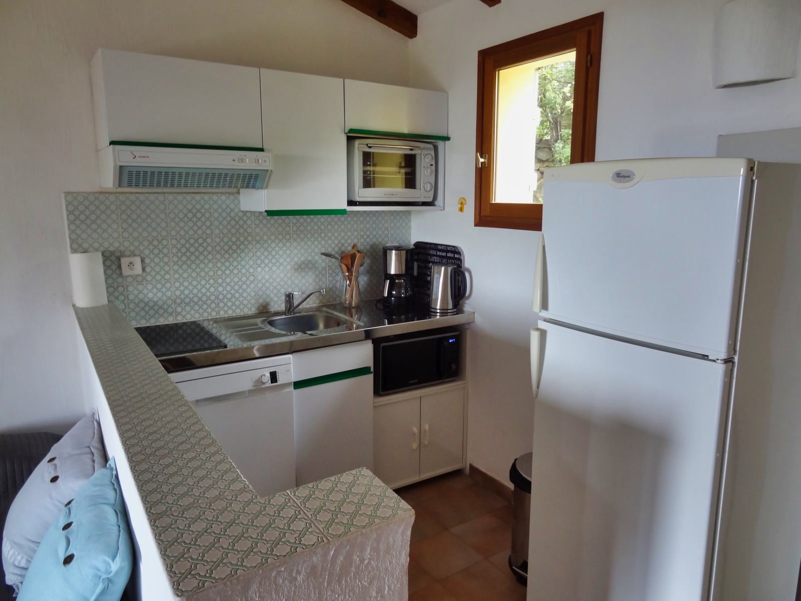  Henrion-08-kitchenette