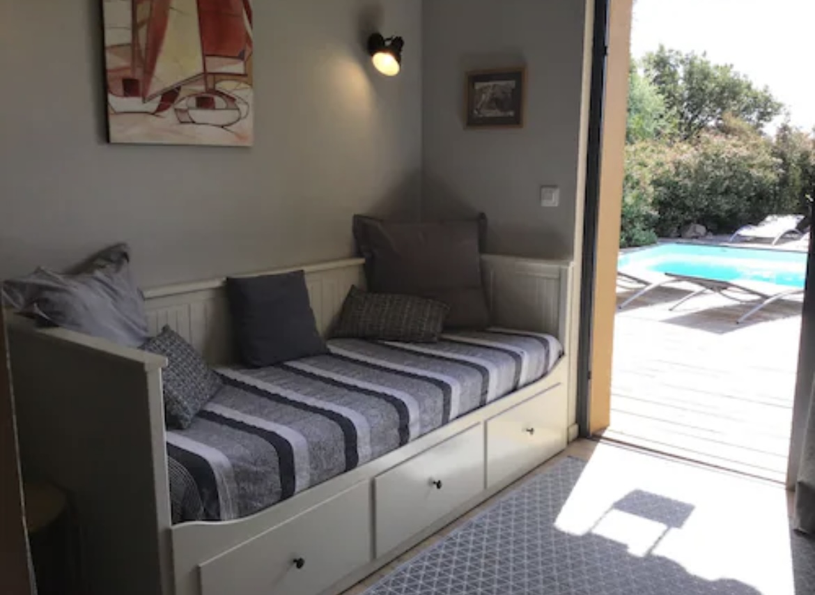  chambre 2 lit 80