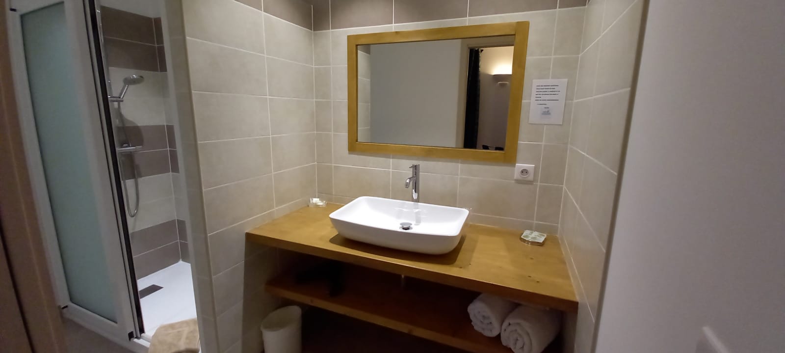  SALLE D'EAU