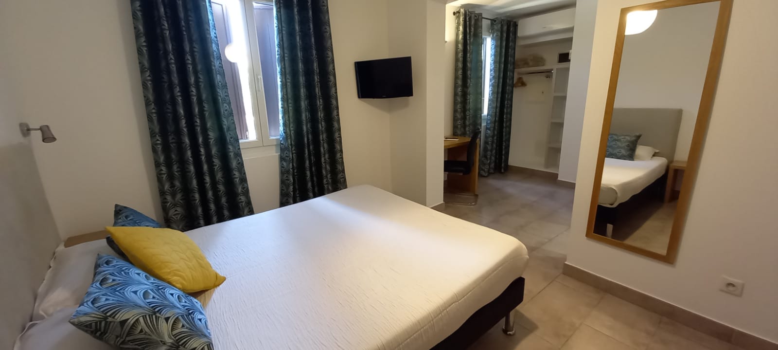  CHAMBRE DOUBLE SUPERIEURE