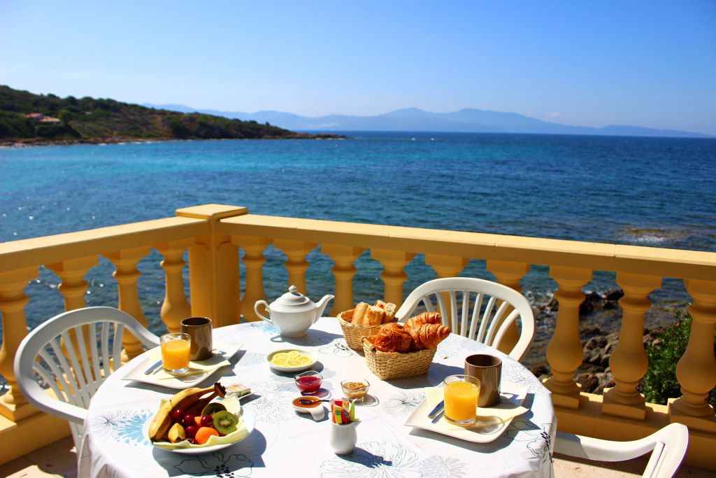  Petit déjeuner pour les chambres