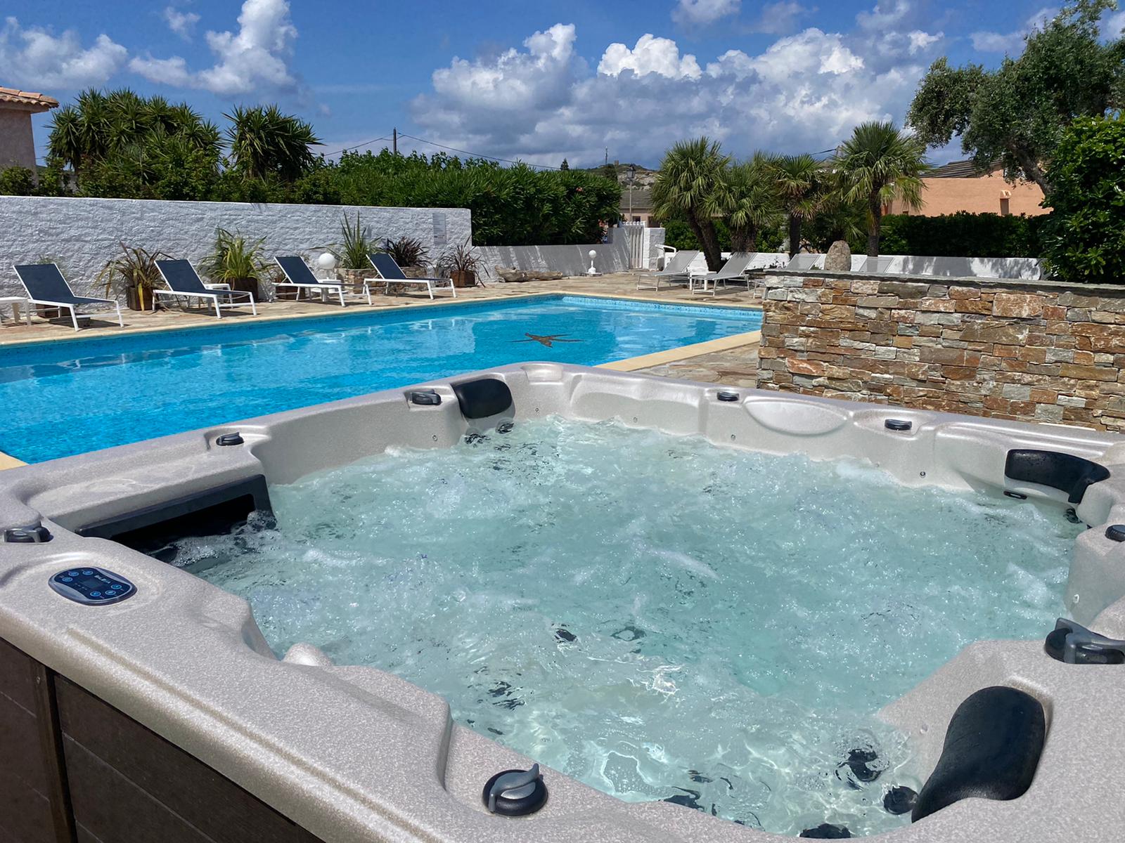  JACUZZI