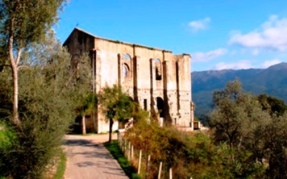  L' Eglise innachevée Zigliara Corse du sud_6
