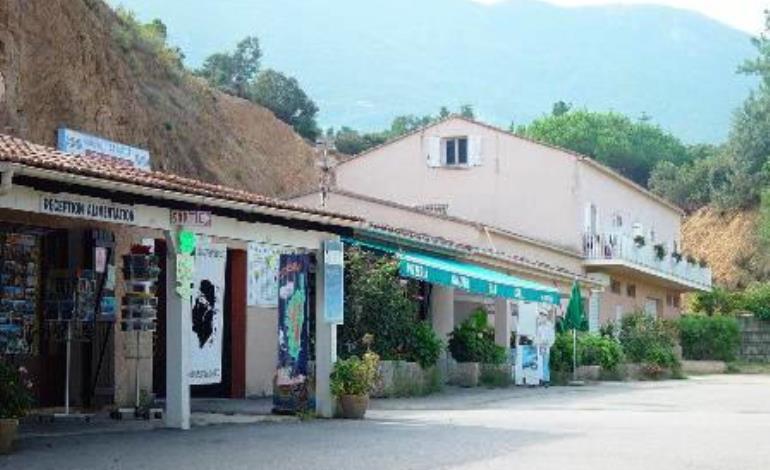 LA LISCIA_3_3 Non renseigné