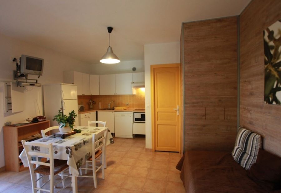  LES-GITES-DU-CAP-CORSE-U-FIUME-1-da32c9b837354610963487b3338facde