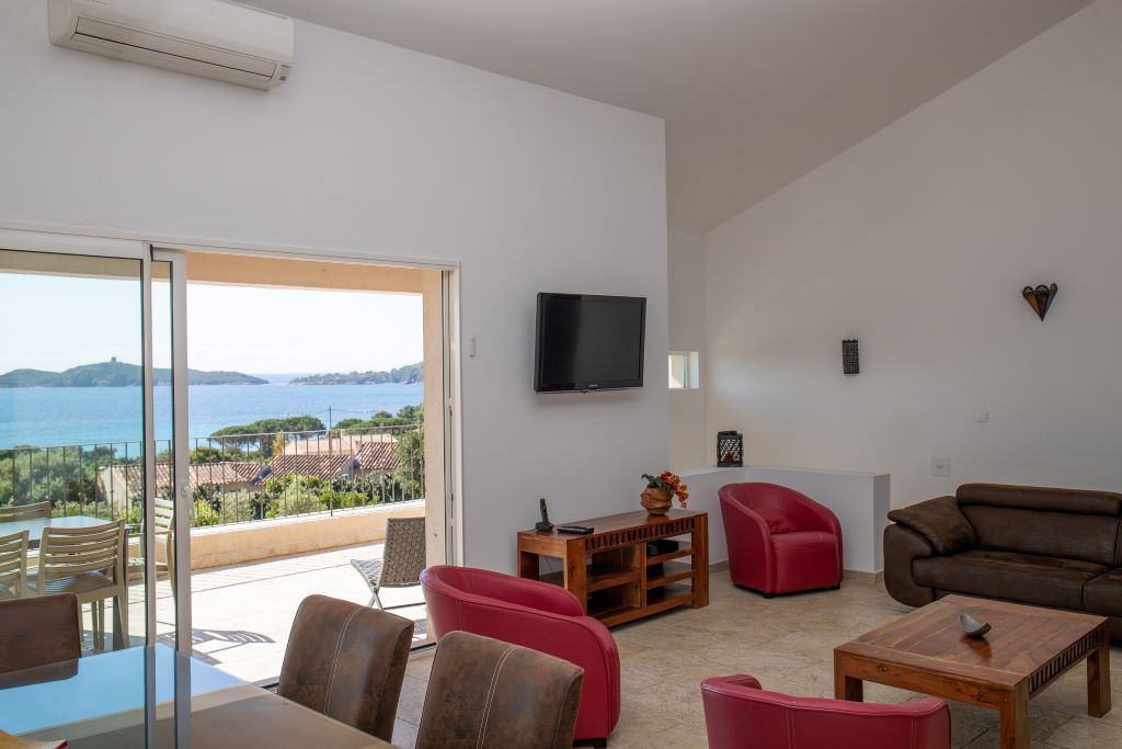  LPM-Clos-Rosalinda-2022---2--v2-red-ATC